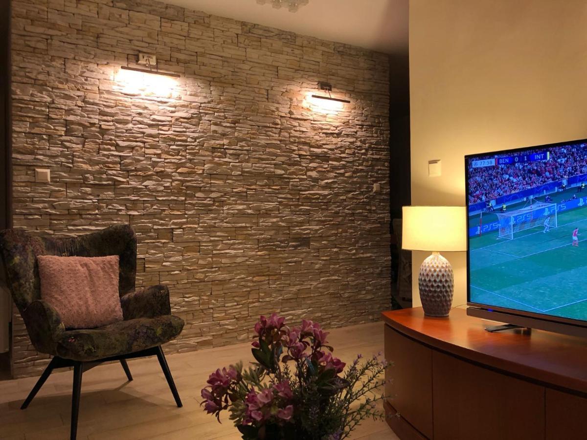 Sunset Apartment With A Private Yard At Medulin Riviera Ngoại thất bức ảnh