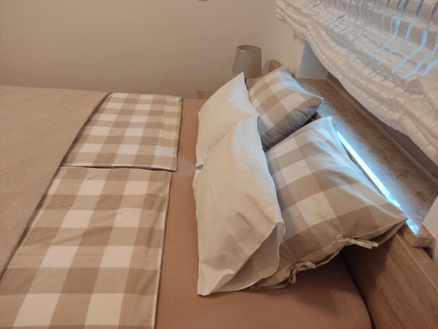 Sunset Apartment With A Private Yard At Medulin Riviera Ngoại thất bức ảnh